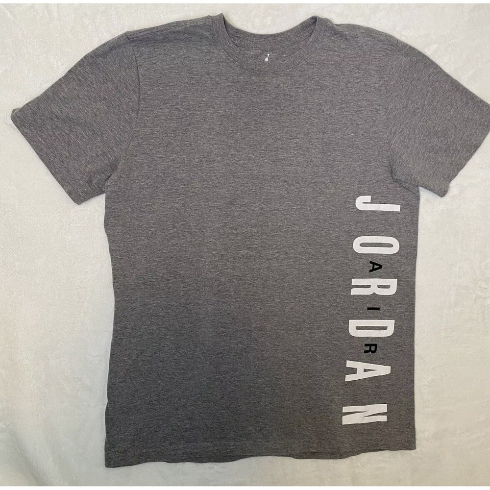 Nike Air Jordan‎ Graphic T-Shirt Men's Large Gray Jordan Air Spell Out Vertical